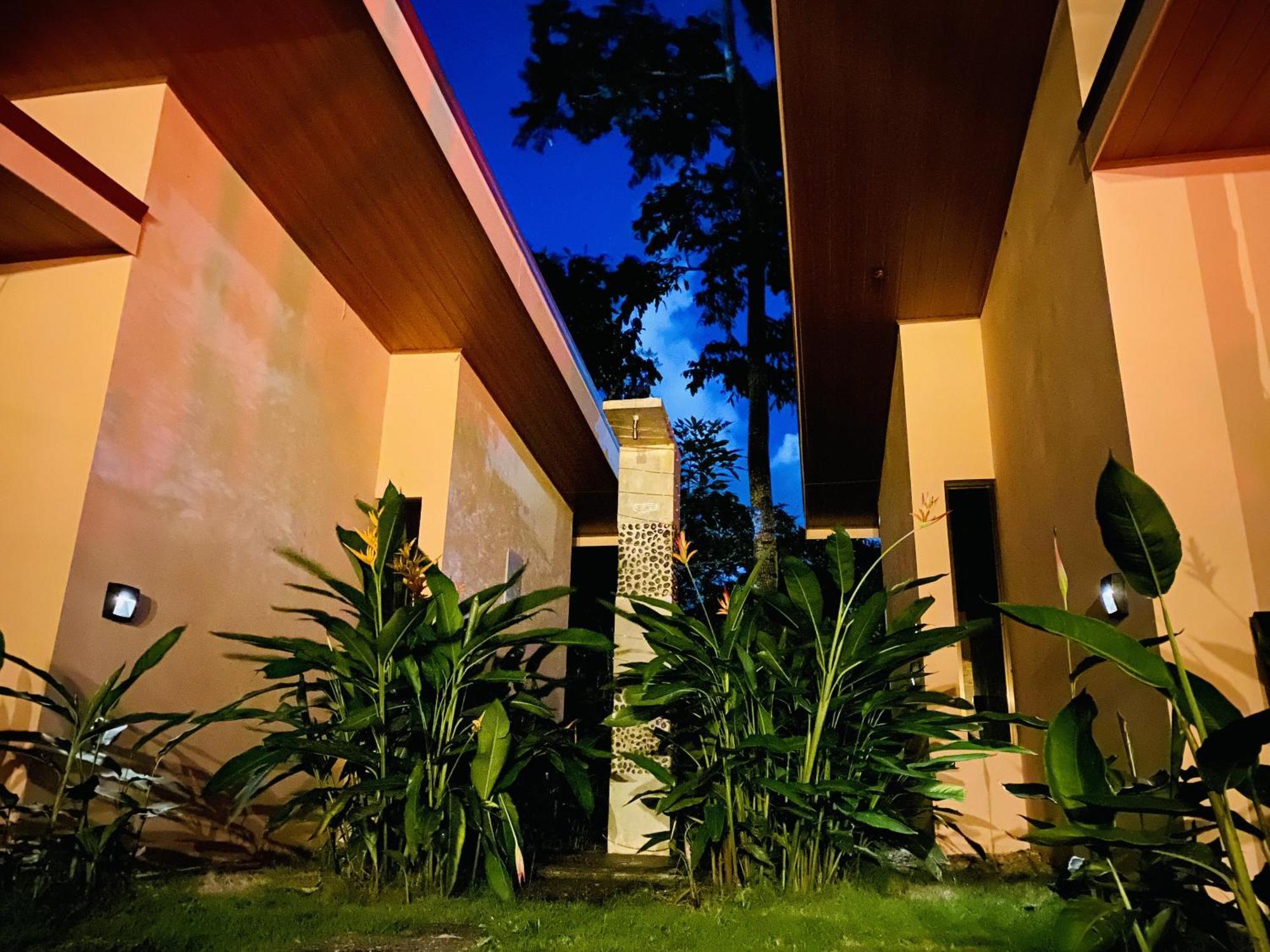 Brahman Bungalows On Pavones Point Pokoj fotografie
